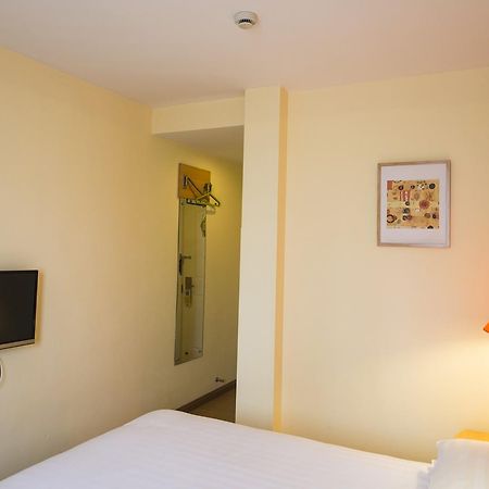 Home Inn Changchun Dajing Road Ouya Outlets Buitenkant foto